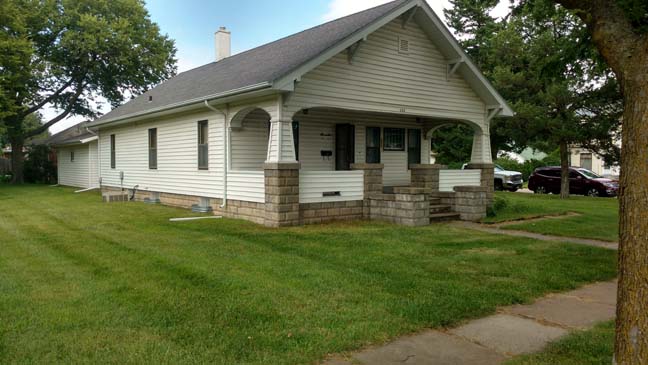 202 Nemaha, Blue Hill, NE
